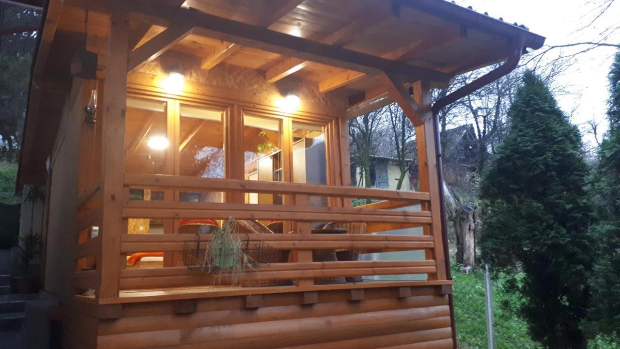 Obiteljski Apartman Borovi Visoko Extérieur photo