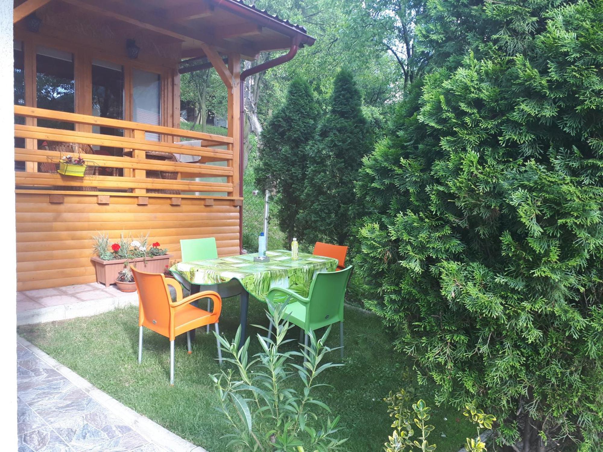 Obiteljski Apartman Borovi Visoko Extérieur photo