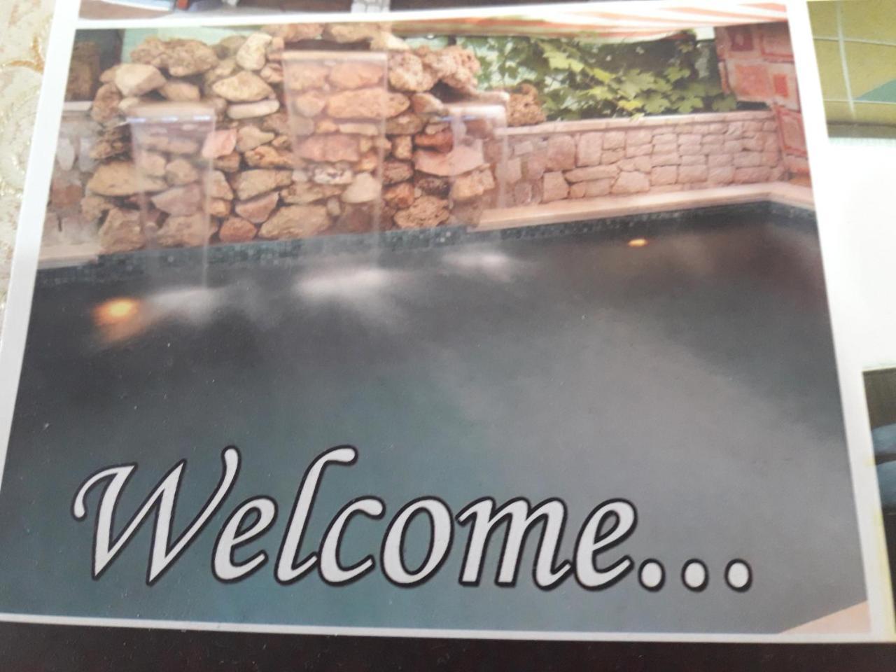 Obiteljski Apartman Borovi Visoko Extérieur photo